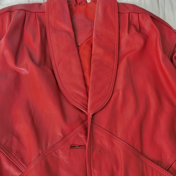 Vintage Leather Trenchcoat In Red - Picture 8 of 13